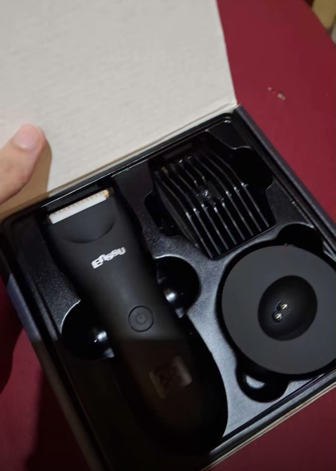Kit ENSSU Pro sendo aberto pelo cliente